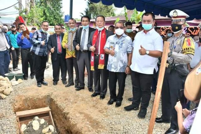 Walikota Gunungsitoli Hadiri Peletakan Batu Pertama Pembangunan Gedung GPDI.