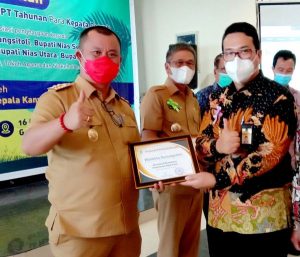 Wakil Walikota Gunungsitoli Terima Penghargaan  Dari Kanwil DJP Sumatera Utara II.