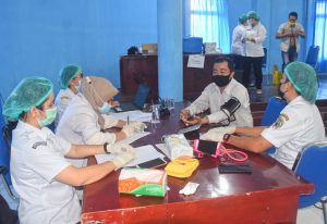 Pemkab Nias Laksanakan Vaksinasi Dosis Pertama   Ke 98 Orang ASN Lingkup Sekda Kabupaten Nias.