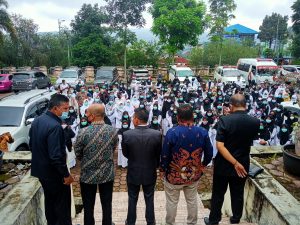 Kisruh Perbup Kab Solok,  Sekda Dan Dinkes Babak Belur, Nakes Galang Massa Ke DPRD