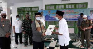 Safari Ramadhan, Bupati Cirebon Sumbang Rp.15 Juta Untuk Masjid Al-Muawanah Dompyong Wetan-Gebang